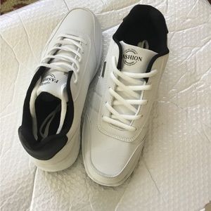 Men’s Fashion Waterproof Sneakers